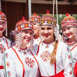 Народный ансамбль танца «Сарпике» клуба «Нарспи» и детский фольклорный ансамбль «Пилеш» Централизованной клубной системы города Чебоксары достойно представили Чувашскую Республику на празднике «Сабантуй» в городе Зеленодольск Республики Татарстан!