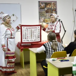 «Улах (посиделки) «Достояние на все времена » ко Дню чувашской вышивки прошли в клубе «Нарспи».